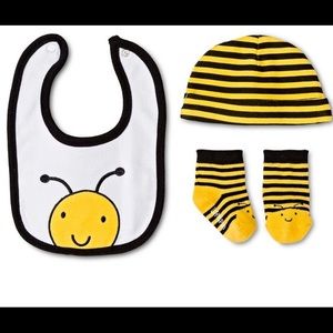 Lovespun Bib socks n hat